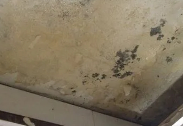 巴南阳台漏水维修公司分享下巴南卫生间渗水维修需要注意哪些问题。