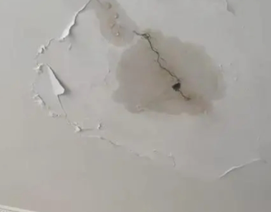 巴南阳台漏水维修公司分享下屋面防水工程质量问题原因分析